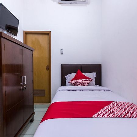 OYO 1082 Residence Arie 1 Jakarta Extérieur photo