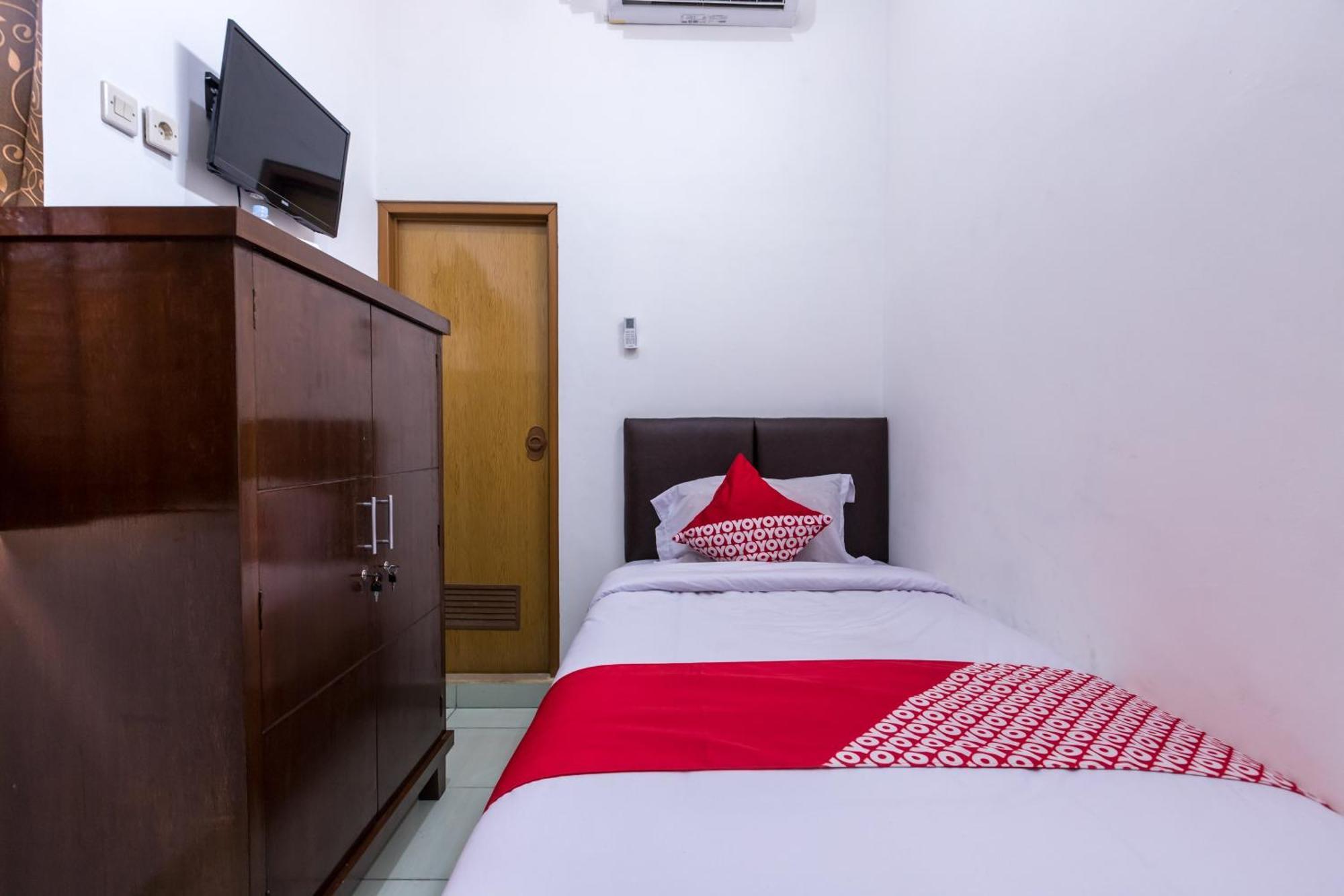 OYO 1082 Residence Arie 1 Jakarta Extérieur photo