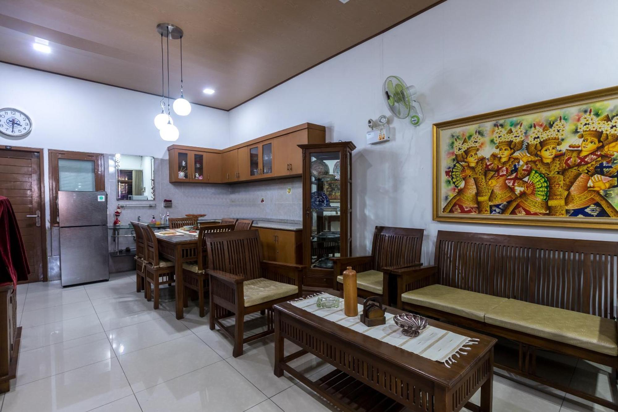 OYO 1082 Residence Arie 1 Jakarta Extérieur photo